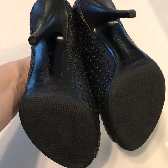 GIVENCHY  booties - Picture 5 of 8